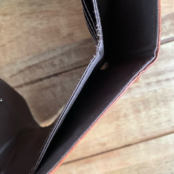 Ladies Wallet - Great Condition - Picture 4 of 6